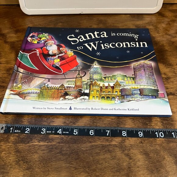 5/$20 Santa is coming to Wisconsin Book - Picture 2 of 6